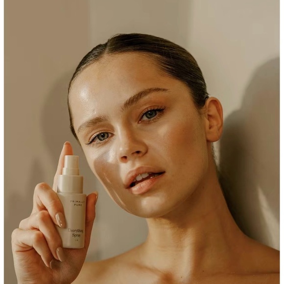 Spray - Picture 3 of 3